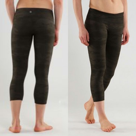 lululemon athletica Pants - Lululemon Wunder Under Crop Low Rise Wren Retro Camo Luon RARE HTF